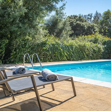 Hotel Torres De Somo