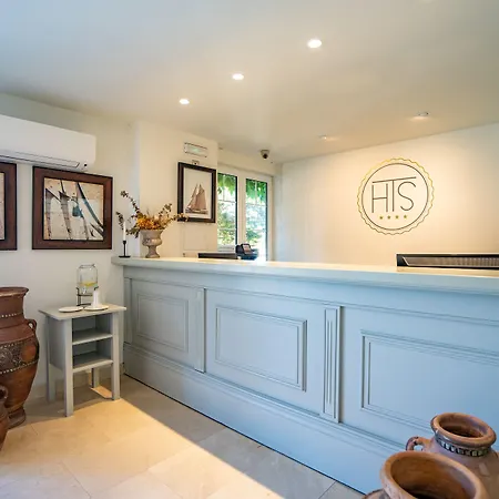 Hotel Torres De Somo