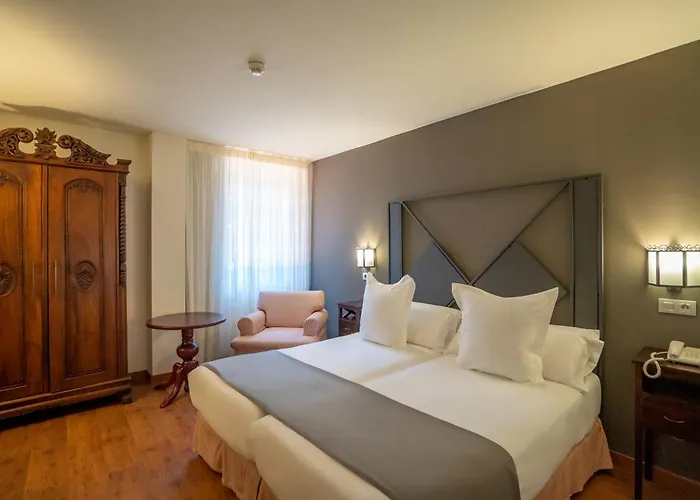 מלון Torres De 4*