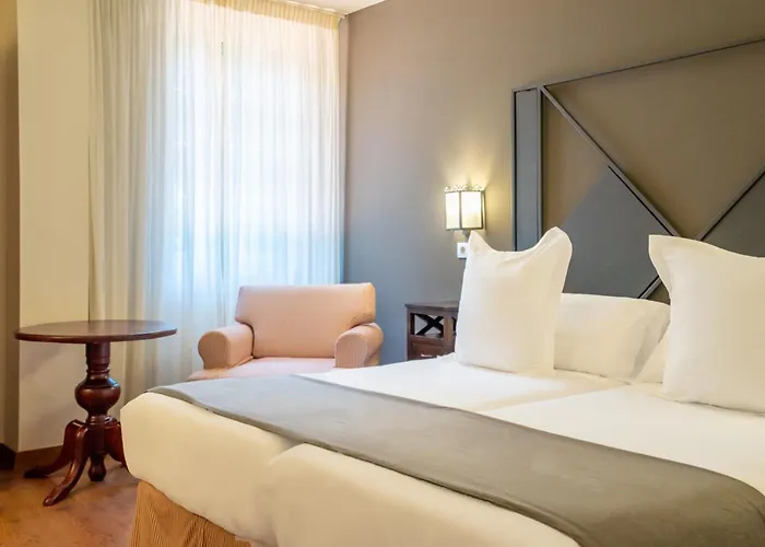 托雷斯德索莫酒店 4* 擞莫