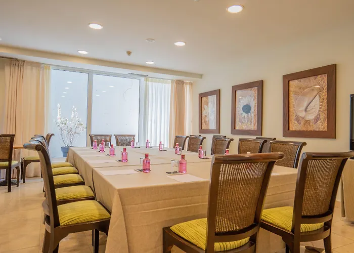 托雷斯德索莫酒店 4*