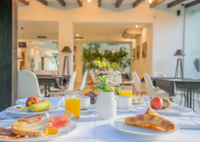 托雷斯德索莫酒店 4* 擞莫